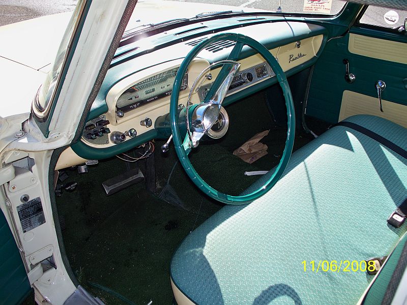 1962 Rambler Classic Custom 4dr int